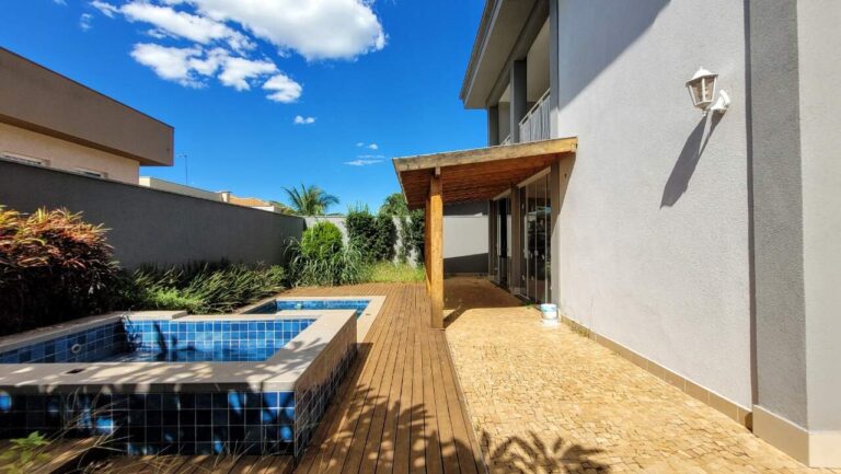 Casa em Condomínio à venda no Jardim Saint Gerard: