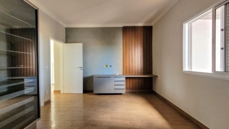Casa em Condomínio à venda no Jardim Saint Gerard: