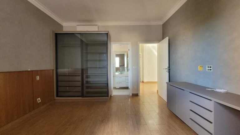 Casa em Condomínio à venda no Jardim Saint Gerard: