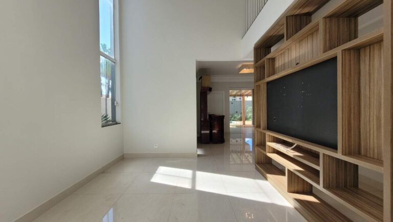 Casa em Condomínio à venda no Jardim Saint Gerard: