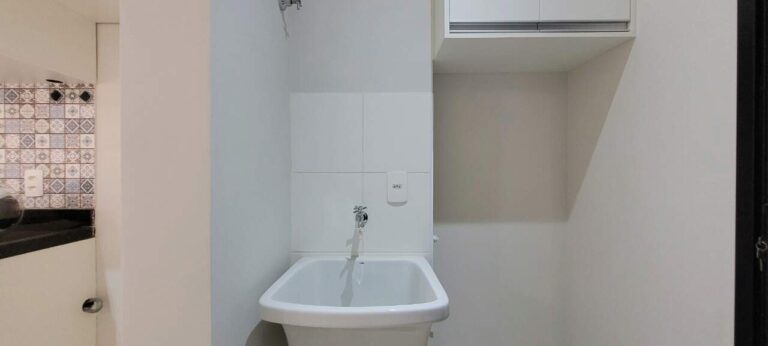 Apartamento à venda no Ribeirânia: rea de servi o