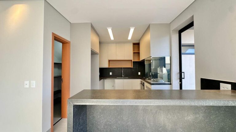 Casa em Condomínio à venda no Jardim San Marco: