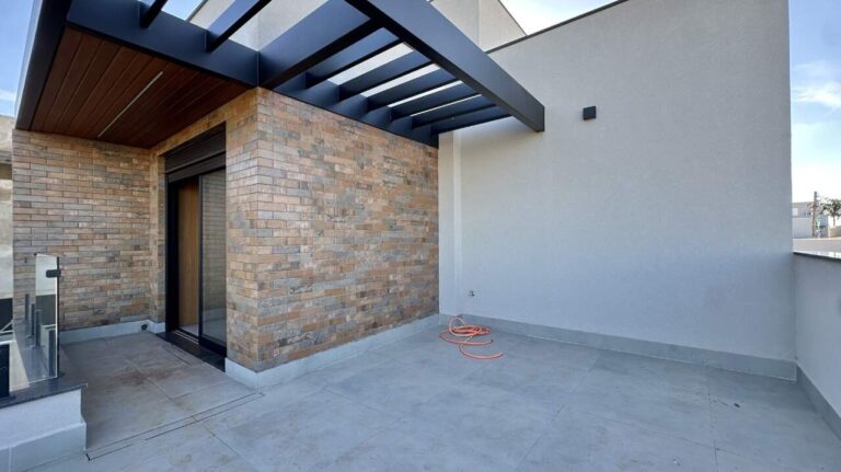 Casa em Condomínio à venda no Jardim San Marco:
