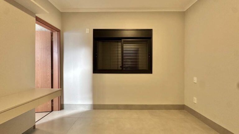 Casa em Condomínio à venda no Jardim San Marco: