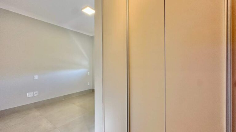Casa em Condomínio à venda no Jardim San Marco: