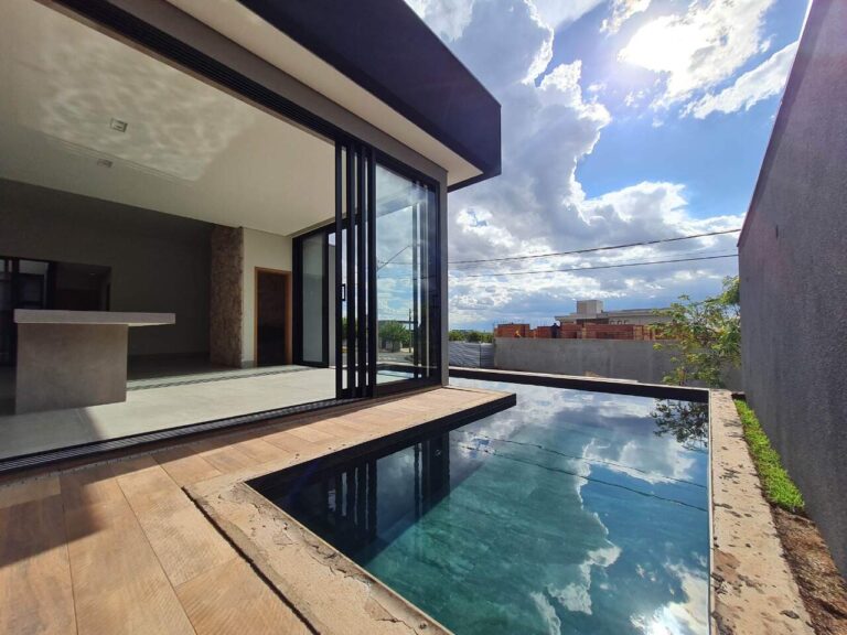 Casa em Condomínio à venda no Alto do Castelo: