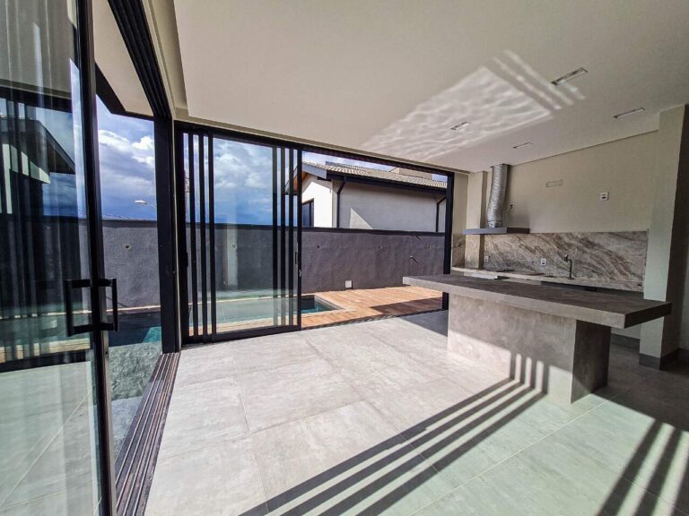 Casa em Condomínio à venda no Alto do Castelo: