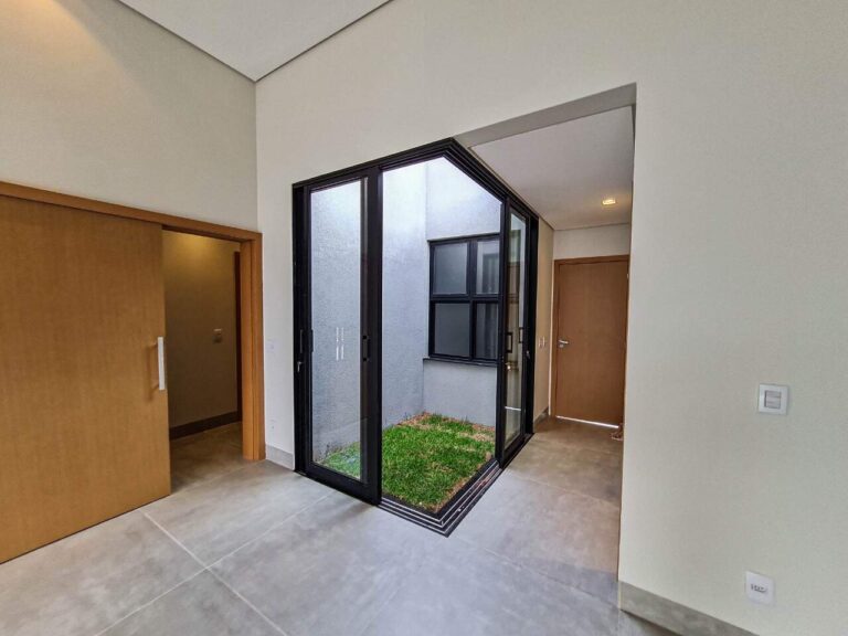 Casa em Condomínio à venda no Alto do Castelo: