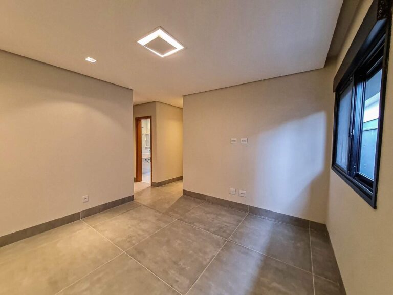 Casa em Condomínio à venda no Alto do Castelo: