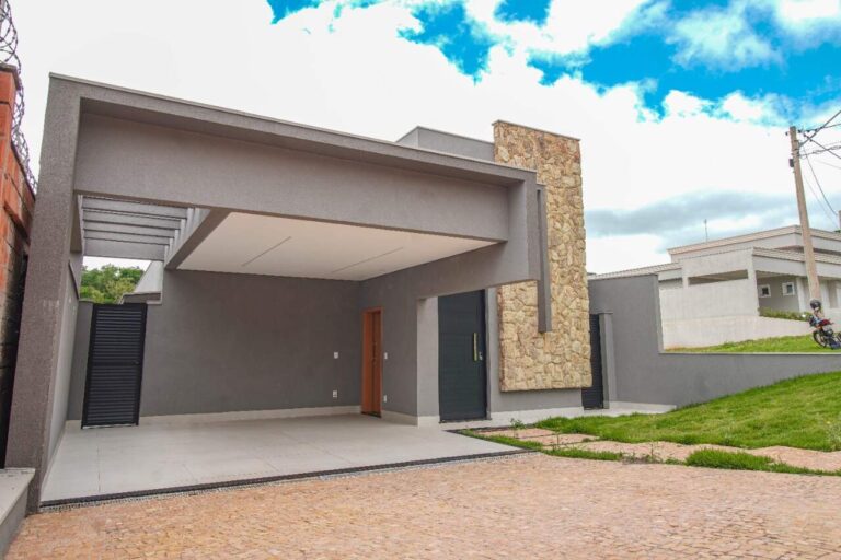 Casa em Condomínio à venda no Reserva San Tiago: