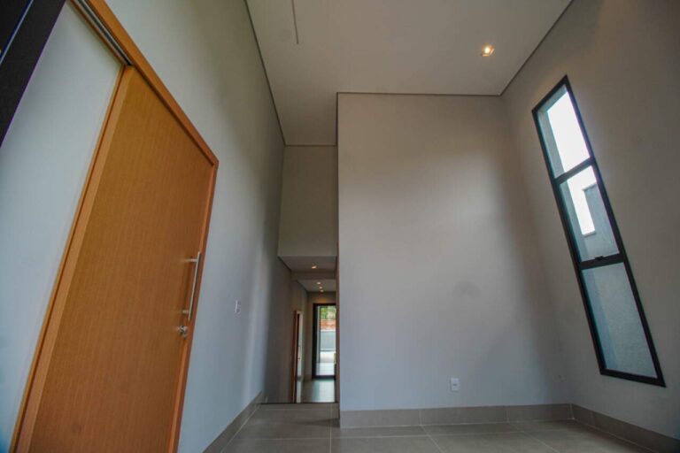 Casa em Condomínio à venda no Reserva San Tiago: