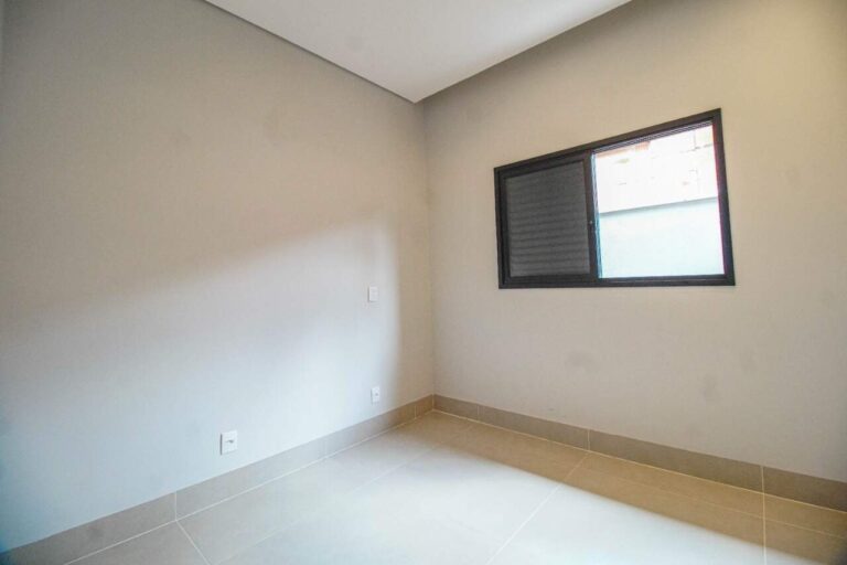 Casa em Condomínio à venda no Reserva San Tiago: