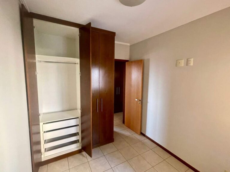 Apartamento à venda no Jardim Irajá: Dormit rio 2