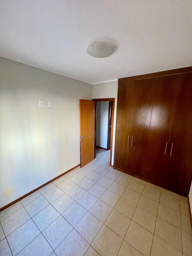 Apartamento à venda no Jardim Irajá: Dormit rio 3