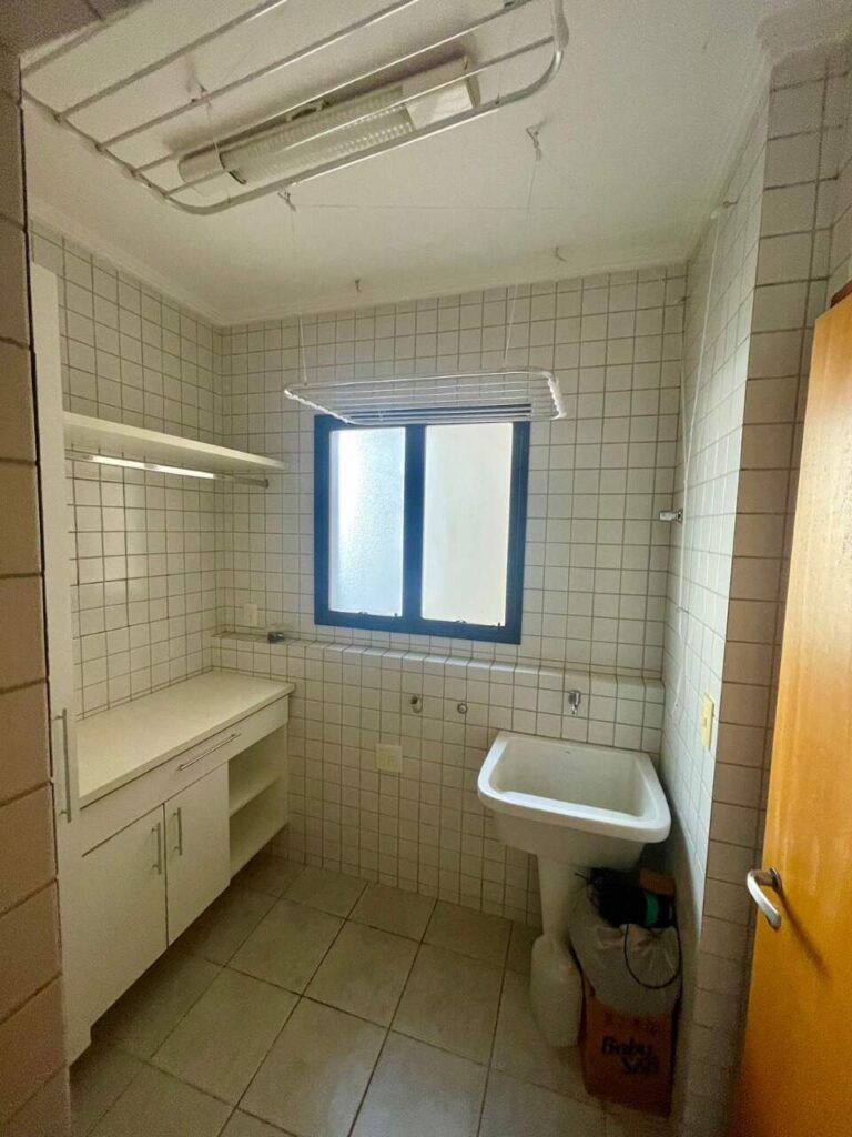 Apartamento à venda no Jardim Irajá: rea de servi o