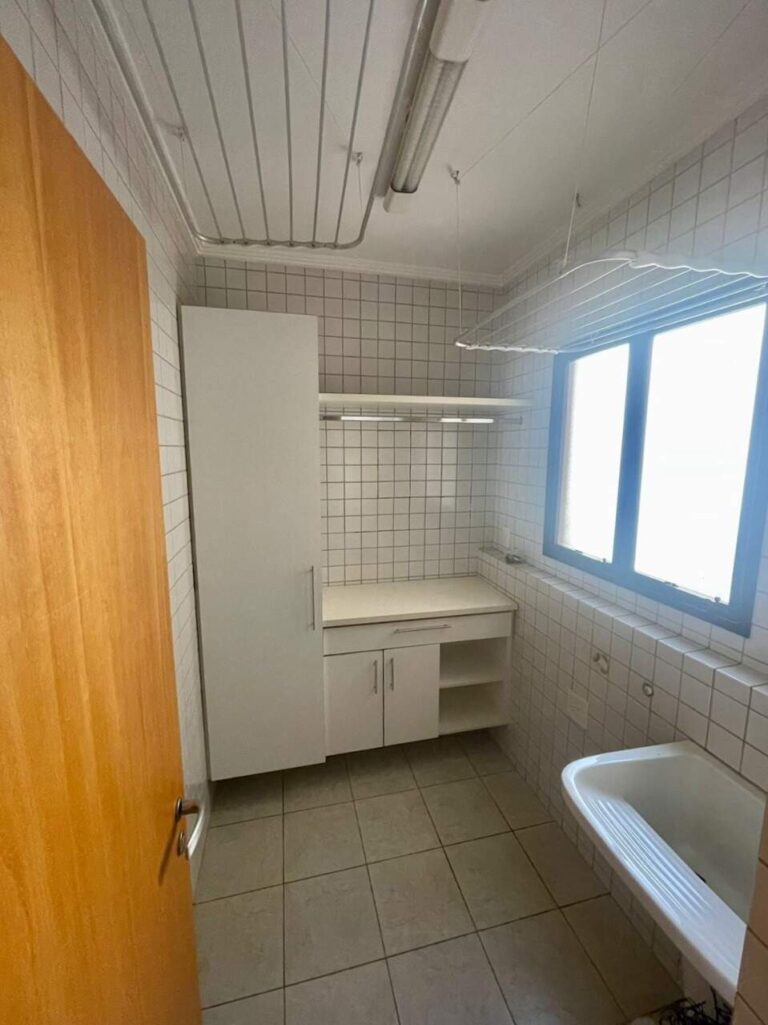 Apartamento à venda no Jardim Irajá: rea de servi o