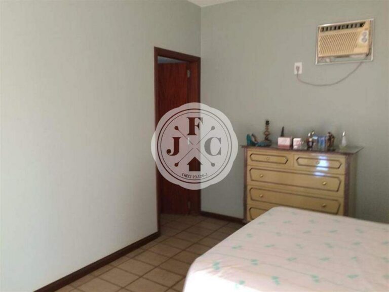 Casa à venda no Jardim Irajá: