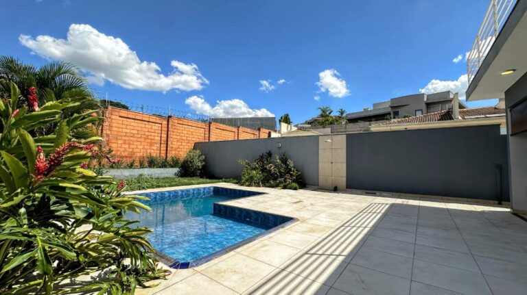 Casa em Condomínio à venda no Jardim San Marco: