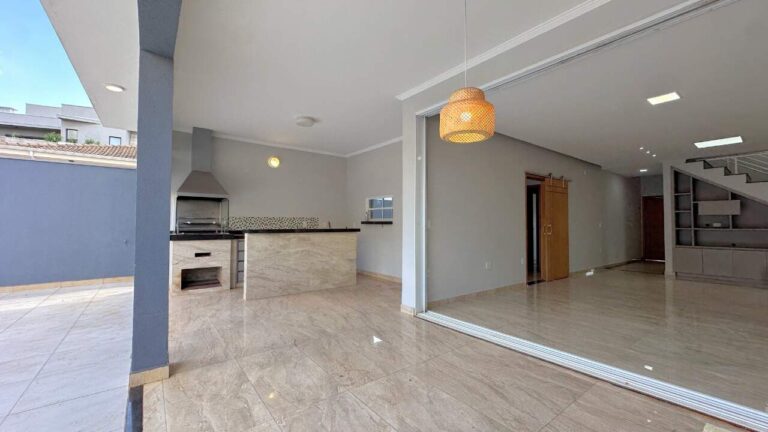 Casa em Condomínio à venda no Jardim San Marco: