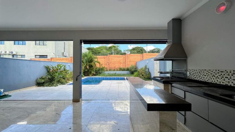 Casa em Condomínio à venda no Jardim San Marco: