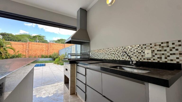 Casa em Condomínio à venda no Jardim San Marco: