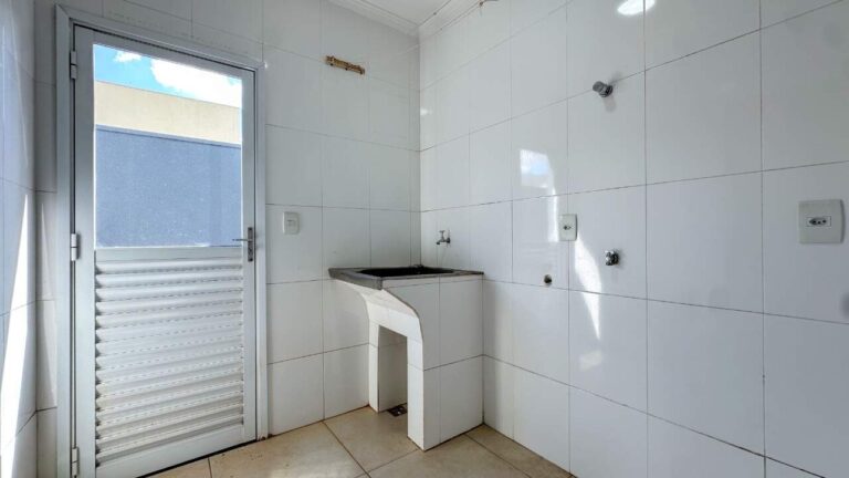 Casa em Condomínio à venda no Jardim San Marco: