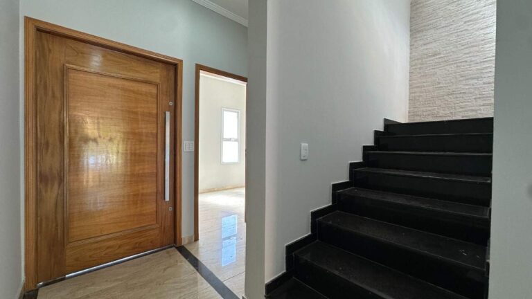 Casa em Condomínio à venda no Jardim San Marco:
