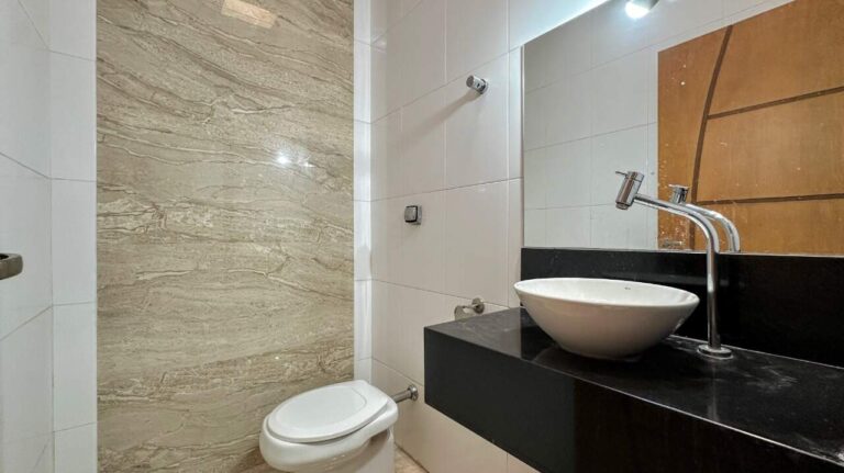 Casa em Condomínio à venda no Jardim San Marco: