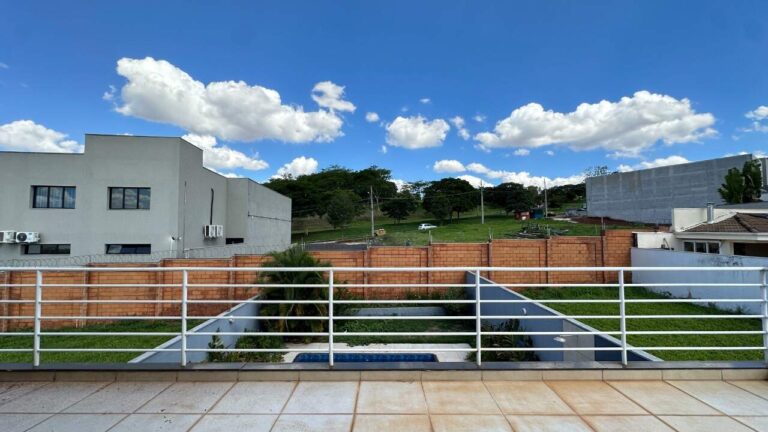 Casa em Condomínio à venda no Jardim San Marco: