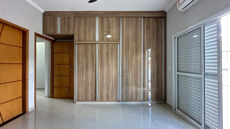 Casa em Condomínio à venda no Jardim San Marco: