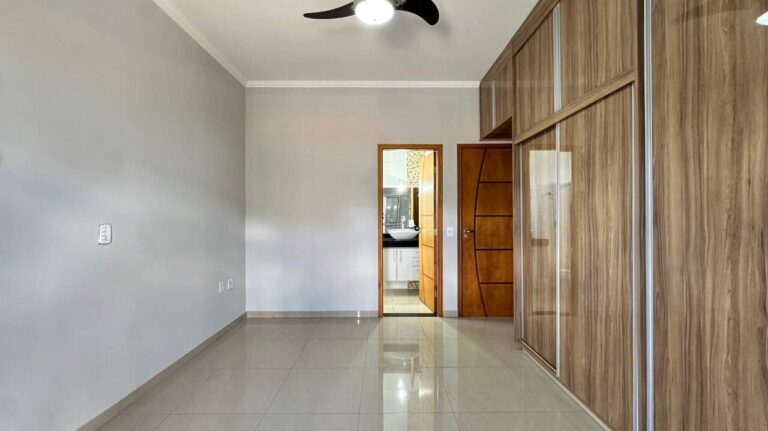 Casa em Condomínio à venda no Jardim San Marco: