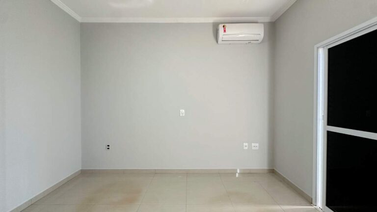 Casa em Condomínio à venda no Jardim San Marco: