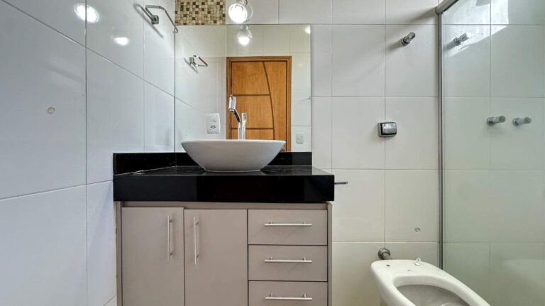 Casa em Condomínio à venda no Jardim San Marco: