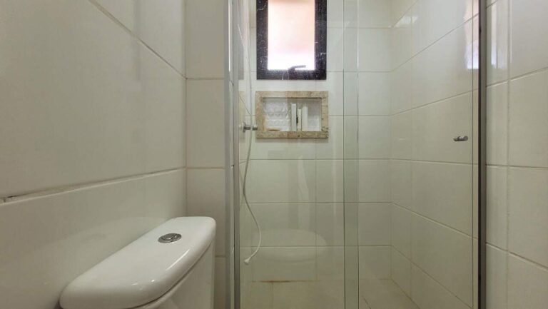 Apartamento à venda no Ribeirânia: Banheiro social