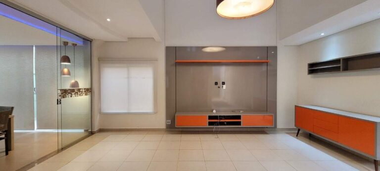 Casa em Condomínio à venda no Royal Park: Sala
