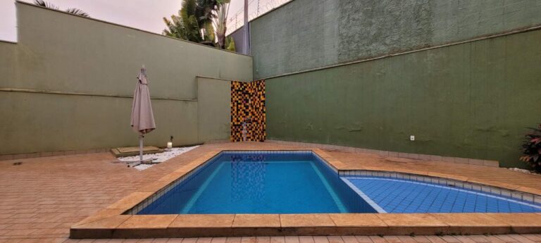 Casa em Condomínio à venda no Royal Park: Piscina
