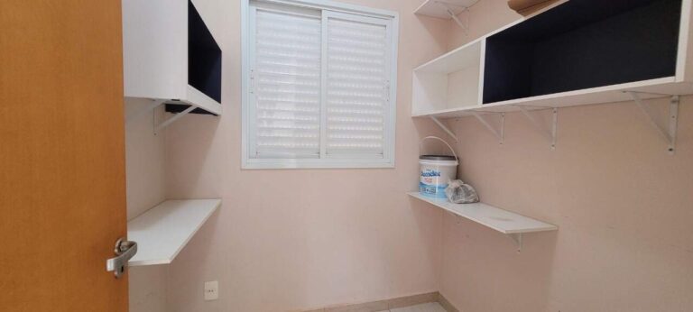 Casa em Condomínio à venda no Royal Park: Dormit rio de servi o