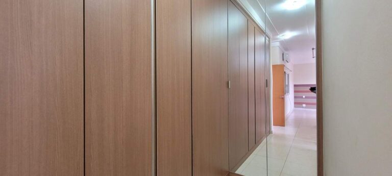 Casa em Condomínio à venda no Royal Park: Su te m ster