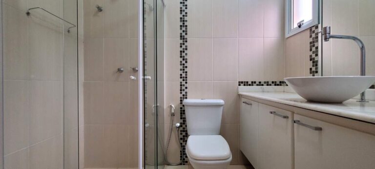 Casa em Condomínio à venda no Royal Park: Su te 2