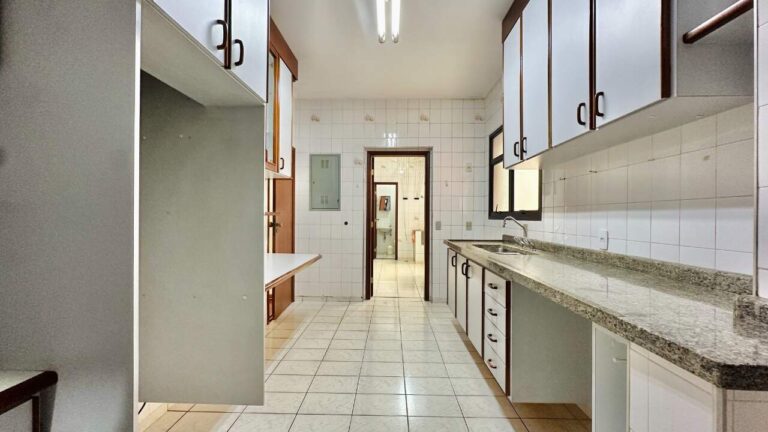 Apartamento à venda no Centro: