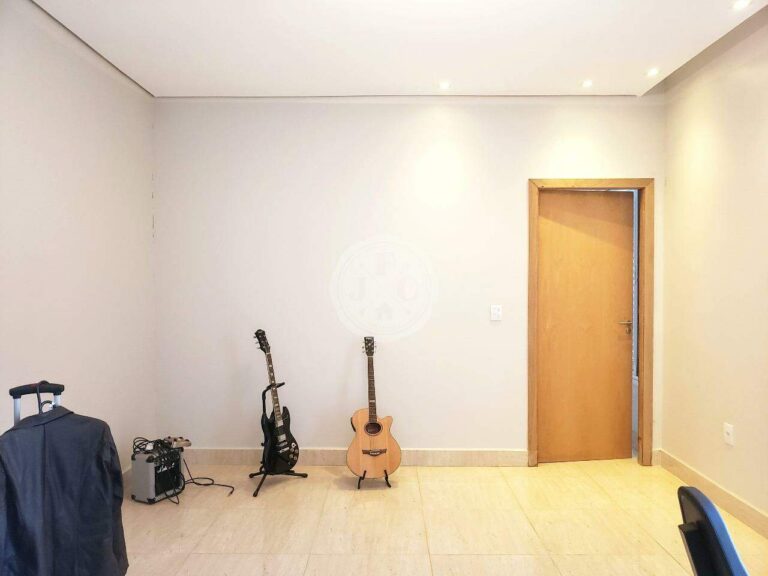 Casa em Condomínio à venda no Jardim Saint Gerard: