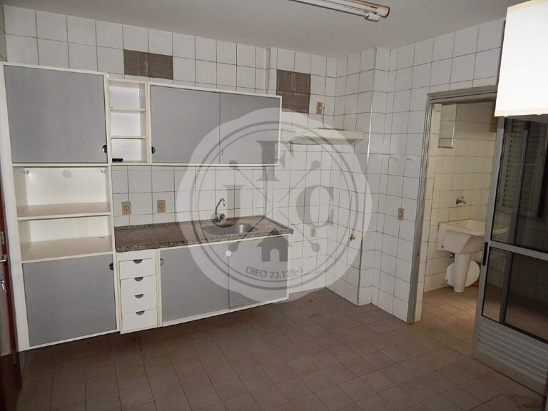 Apartamento à venda no Centro: