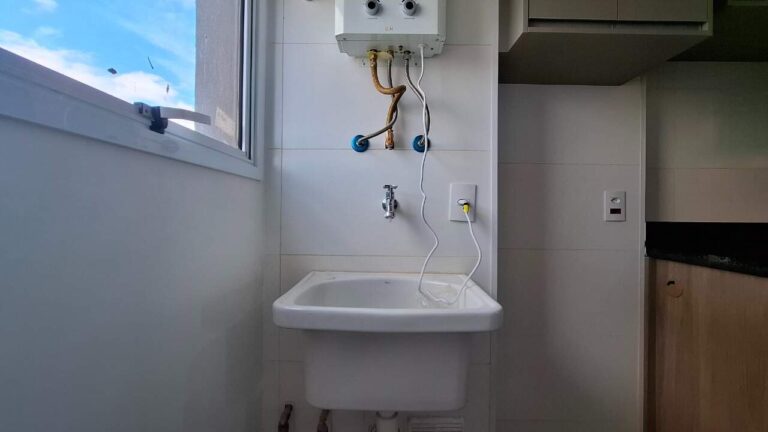 Apartamento à venda no Alto da Boa Vista: rea de servi o