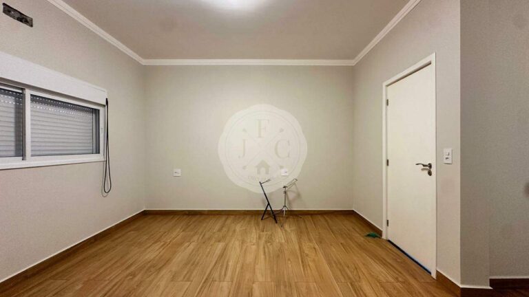 Casa em Condomínio à venda no Residencial e Empresarial Alphaville: