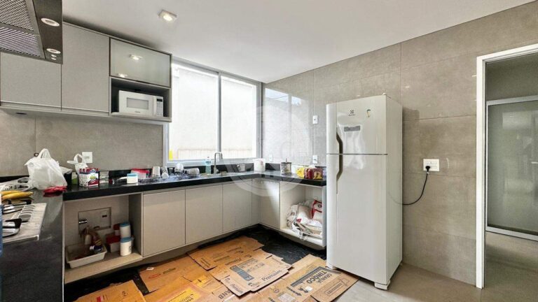 Casa em Condomínio à venda no Residencial e Empresarial Alphaville:
