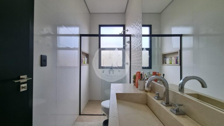 Casa em Condomínio à venda no Jardim Olhos D´Água I: