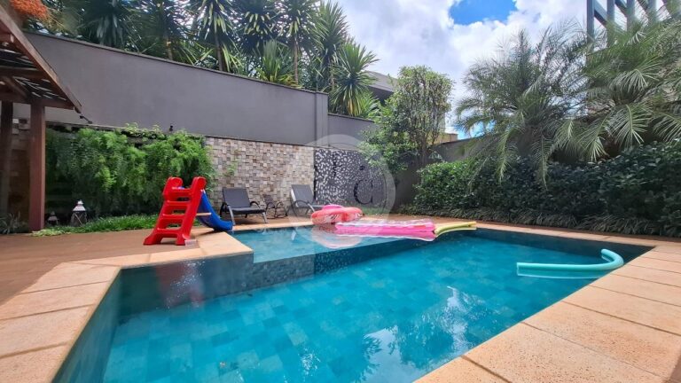 Casa em Condomínio à venda no Jardim Olhos D´Água I: