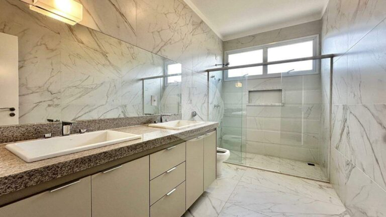 Casa em Condomínio à venda no Residencial e Empresarial Alphaville: