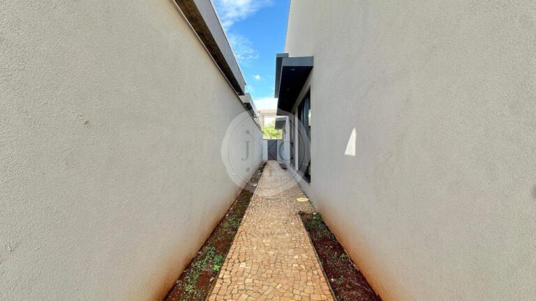 Casa em Condomínio à venda no Jardim Olhos D´Água I: