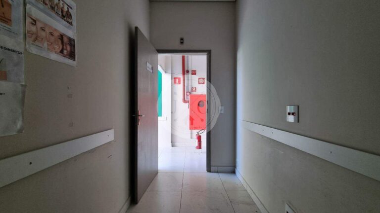 Loja para aluguel no Jardim Irajá: